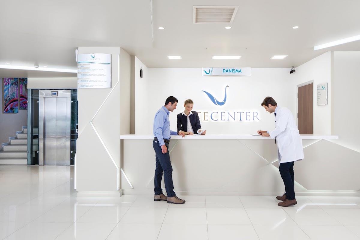 EsteCenter İstanbul saç ekimi kliniği resepsiyonu