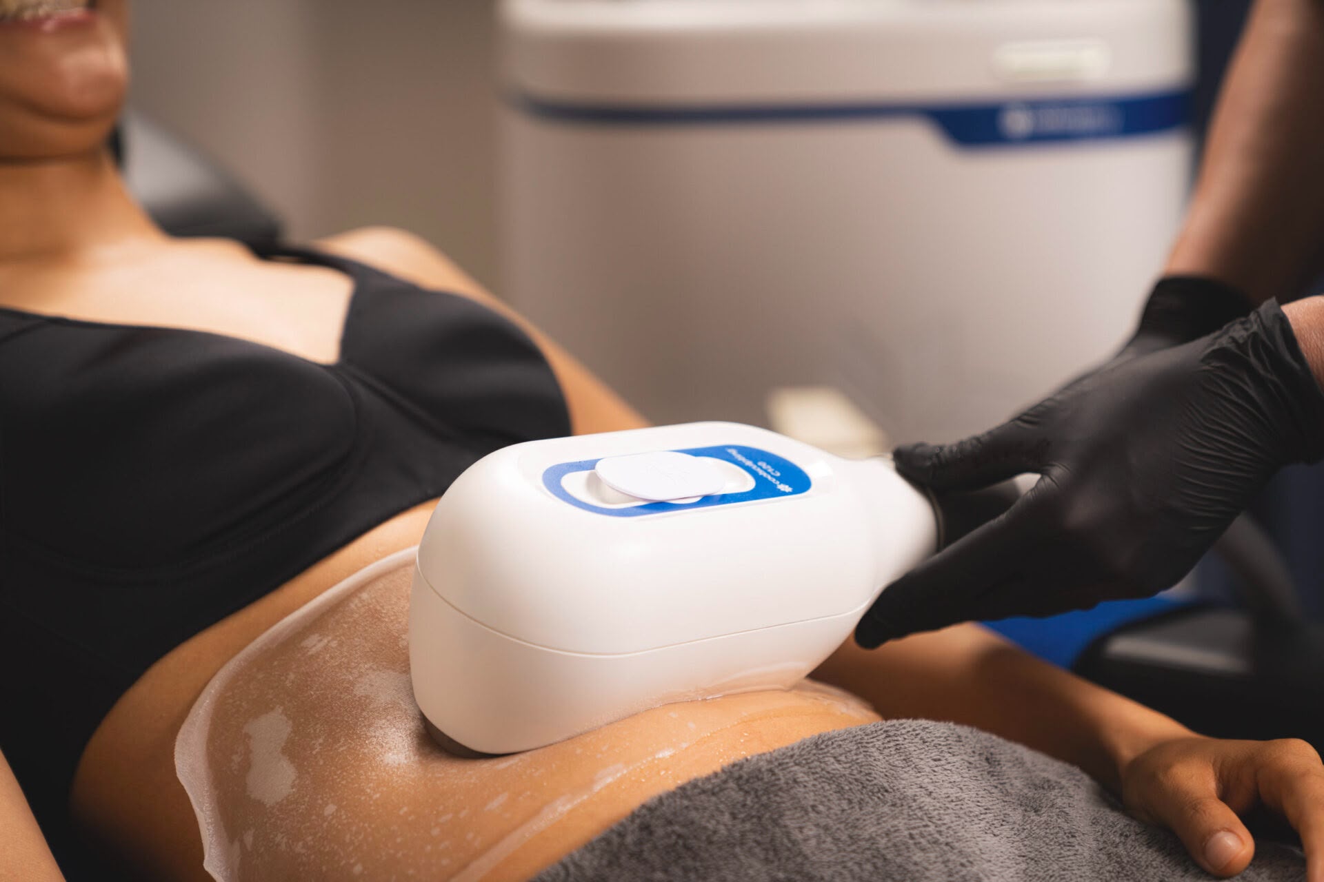 EsteCenter İstanbul'da CoolSculpting