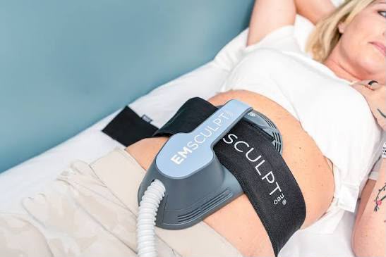 EsteCenter İstanbul'da Emsculpt